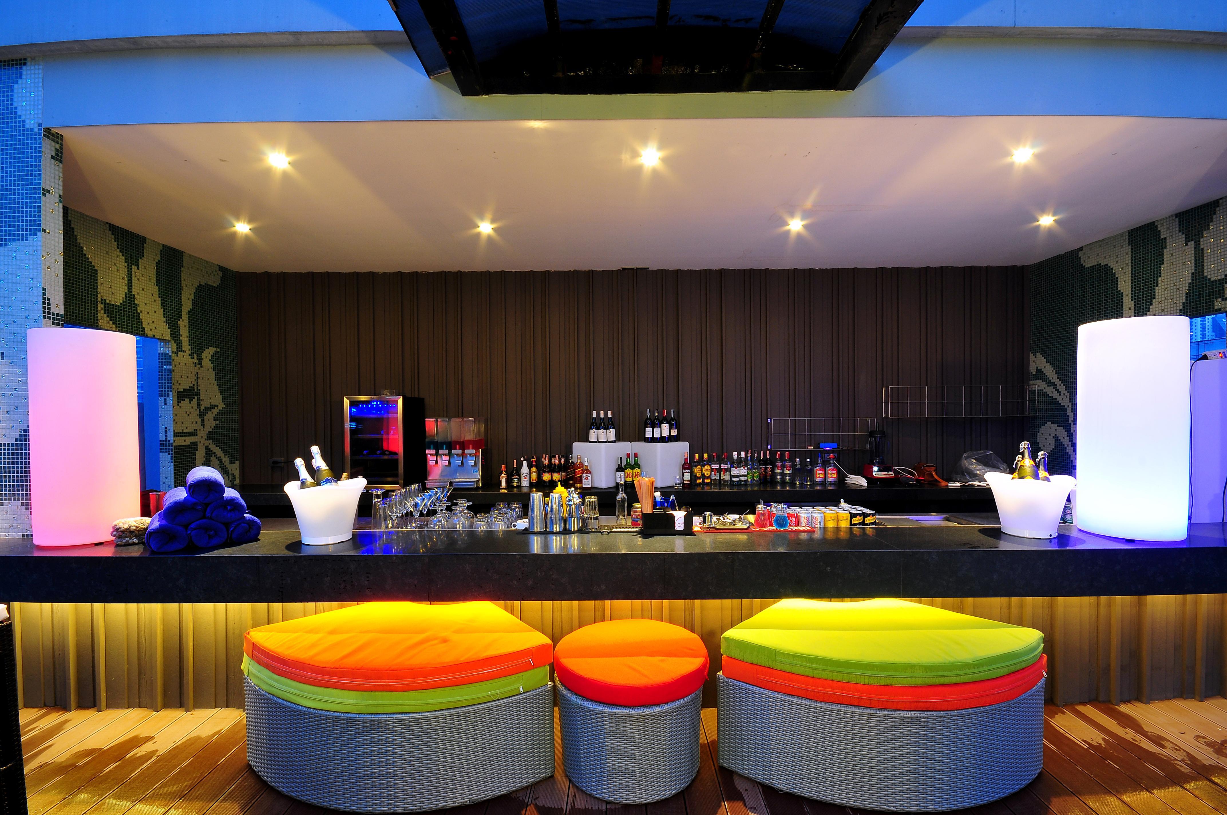 Hotel Citrus Sukhumvit 13 Nana Bangkok By Compass Hospitality - Newly Renovated Zewnętrze zdjęcie